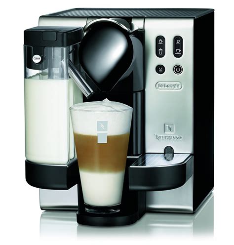 Machine nespresso permettant de faire du cappuccino, café latte, lait chaud, etc. Nespresso