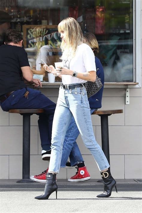 Miley Cyrus In Jeans Out In Los Angeles 18 Gotceleb