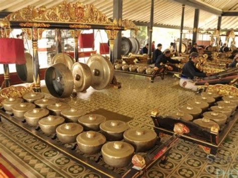 Beberapa Alat Musik Tradisional Indonesia Yang Tak Lekang Oleh Waktu