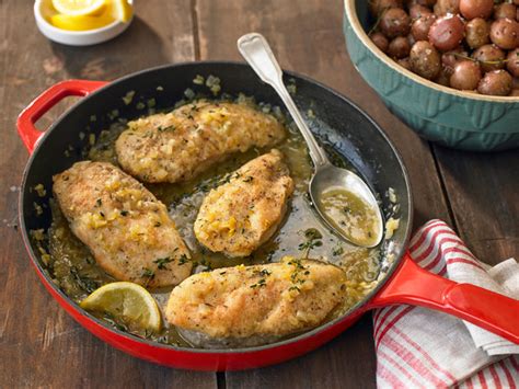18COOKING CHICKENBREASTWITHLEMON1 ArticleLarge 