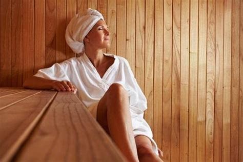 Cu Les Son Los Beneficios De Una Sauna Remedios Caseros