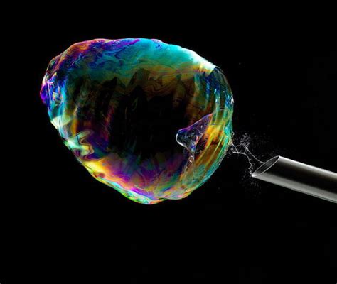 Incredible Soap Bubbles Bursting Photography By Fabian Oefner Design Swan