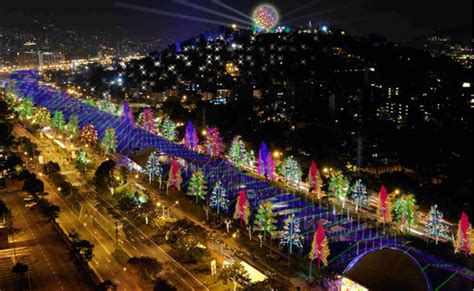 Christmas Lights In Medellin Bnb Colombia Tours