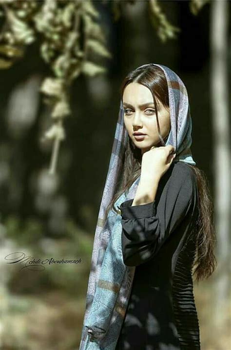 Pin By Azam Abniki On Wonderful Iranian Girl Persian Beauties Arabian Women