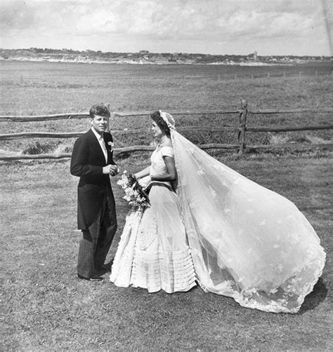 1953 – Ann Lowe, Jacqueline Kennedy’s Wedding dress | Fashion History