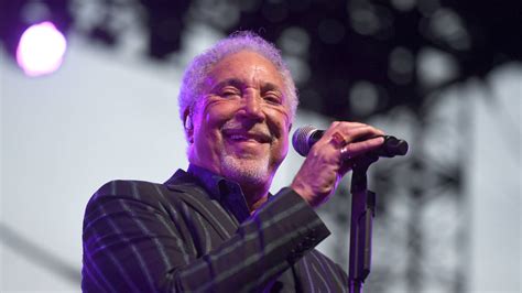 Tom Jones Facts Singers Age Wife Children Age Real Name Net