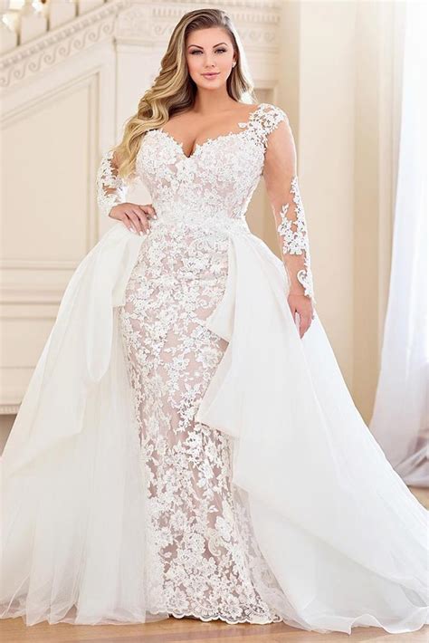 Full Figure Wedding Dresses Top 10 Full Figure Wedding Dresses Find The Perfect Venue For Your