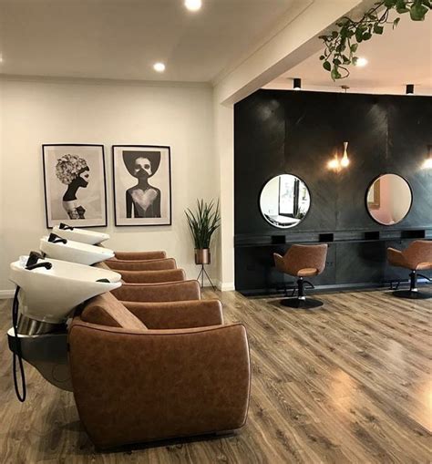 I Love The Black Accent Wall 💙 In 2020 Salon Interior Design Salon