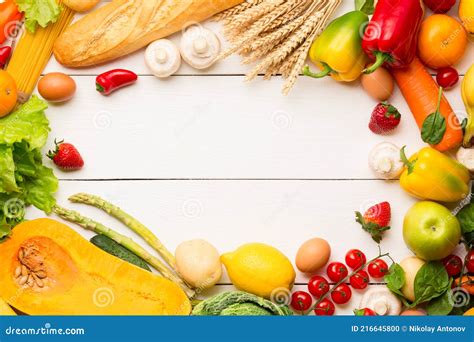 Gemüse Obst Sortiment Rahmen Auf Weißem Holz Hintergrund Bauerntisch Vegetarische Gesunde