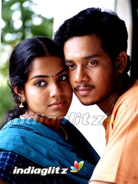 Kadhal Photos Tamil Movies Photos Images Gallery Stills Clips