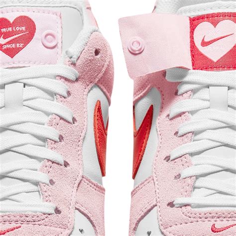 Nike Air Force 1 Low 07 Qs Valentines Day Love Letter Tulip Pink Unive