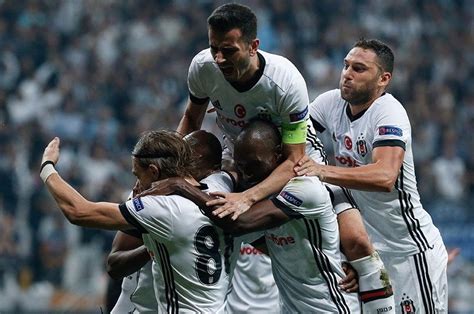 Şampiyonlar ligi'nde bu sene ülkemizi galatasaray temsil edecek. Beşiktaş - Monaco UEFA Şampiyonlar Ligi maçı saat kaçta ...