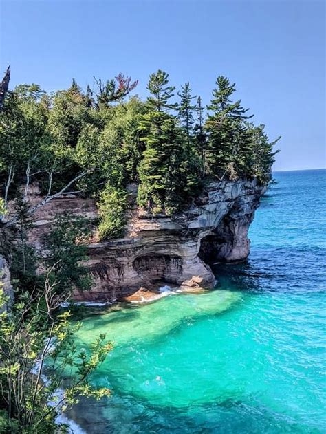 Epic Things To Do In Pictured Rocks Veggies Abroad