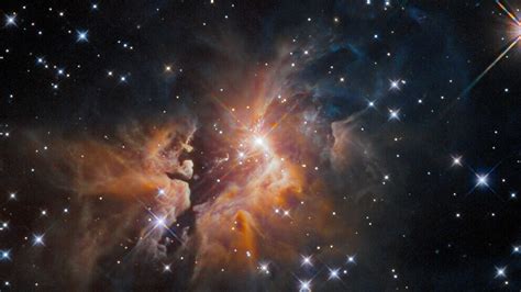 Hubble Telescope Captures Stunning Image Of A Lovely Bright Young Star