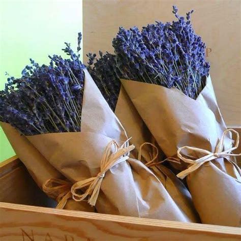 Thủ thành bushchan lao ra cản phá đường căng ngang bên cánh phải, tuy nhiên bóng dội ra đúng đà băng lên của wijnaldum. An Lavender - Hoa khô và tinh dầu - Reviews | Facebook