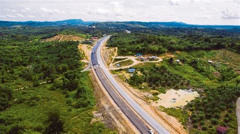 The pan borneo highway project is a joint project between the governments of brunei and malaysia. Pan Borneo project will continue, says Baru Bian | New ...