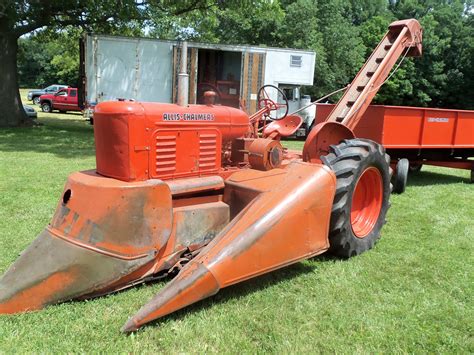 Allis Chalmers Wd With Corn Picker Old Tractors Old Farm Equipment