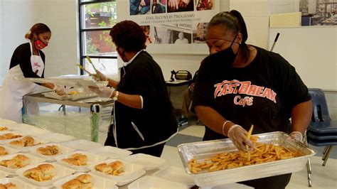 Soup Kitchen 411 Is Feeding The Hungry While Supporting Local