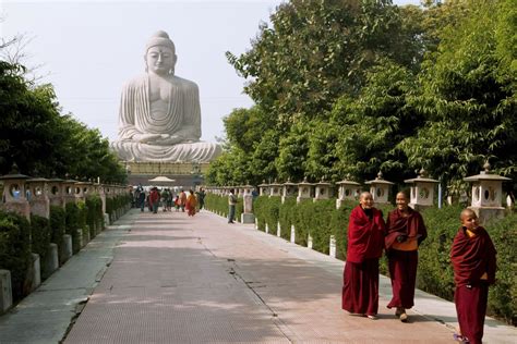 Lugares Sagrados Del Budismo En La India Viajes A La India