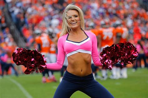 Broncos Cheerleader Denver Bronco Cheerleaders Hot Cheerleaders College Football Season Ncaa