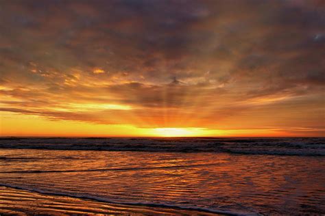 Sun Ray Sunset Photograph By Kris Cox