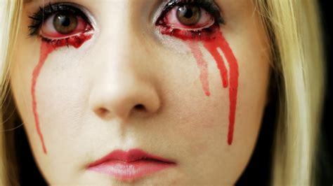 Crying Blood Sfx Kryolan Eye Blood Makeup Tutorial And Review Youtube
