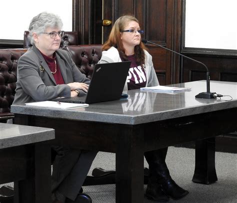 Muskingum Valley News