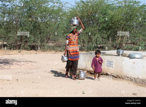 Water Shortage India Hi Res Stock Photography And Images Alamy