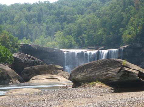 Majestical Waterfalls In Kentucky That Will Make Your Jaw Drop
