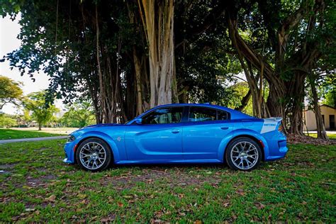 Save $9,501 on a 2015 dodge charger srt hellcat rwd near you. Dodge Charger SRT Hellcat del 2020 Daytona 50th ...