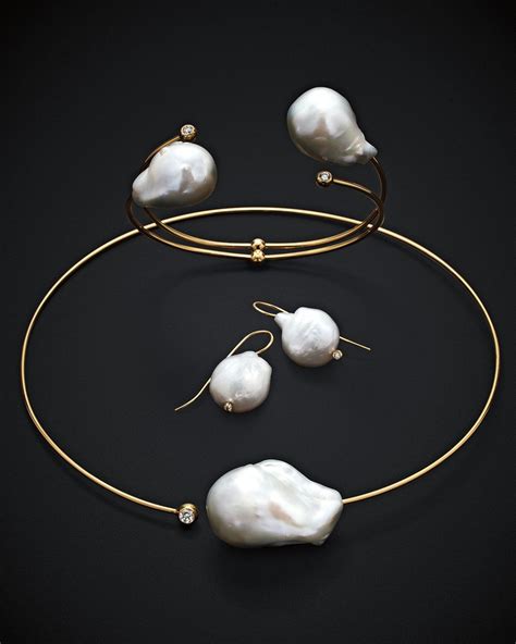 Mizuki Baroque Pearl And Single Diamond Collar Necklace Baroque Pearls