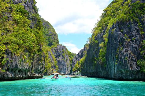 Quickest Way To Enjoy The Most Beautiful Island In The Philippines