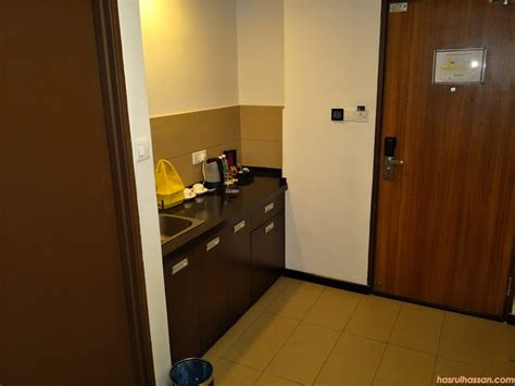 Family hotel with free wifi and free parking. Pertama Kali Menginap di Symphony Suites Hotel Ipoh, Hotel ...
