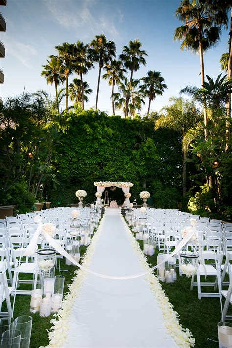 20 Outdoor Ceremonies That Will Make You Rethink Your Venue - Inside ...