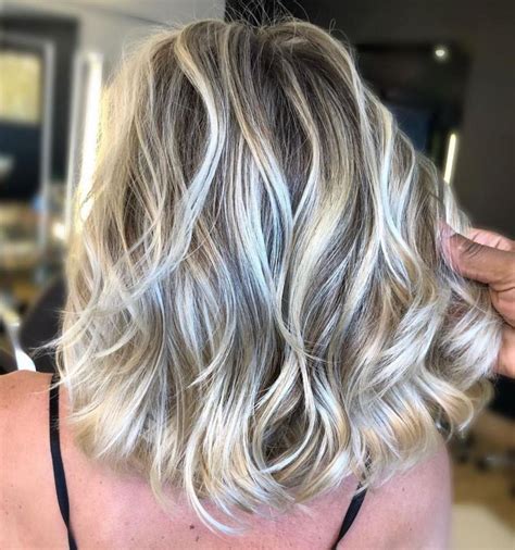 Https://techalive.net/hairstyle/blond Highlighted Medium Length Wavy Hairstyle Women