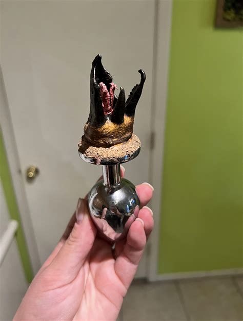 this tremors themed sex toy r atbge
