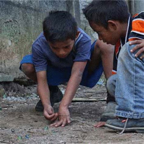 Al incluir juegos tradicionales sin necesidad de material juegos tradicionales con material específico: Palabras guatemaltecas que han sido incorporadas al ...