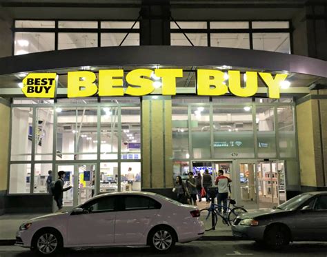 Best Buy Unveils Overhauled Montreal Experience Store Photos