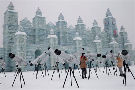 A City Made Of Ice Spectacular Ice Sculptures At The 2015 Harbin