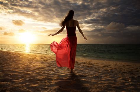 Women Beach Sand Walking Red Dress Hd Photography K Wallpapers Images Backgrounds Photos