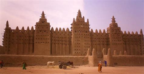 10 Amazing And Popular Tourist Attractions In Africa