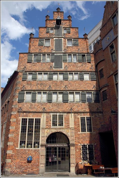 The schaefer haus is located in the heart of the historic district within easy. Bremen. Das Roselius-Haus in der Böttcherstraße - Staedte ...