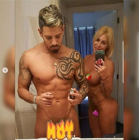 Las fotos al desnudo de Mónica Farro con su marido que fueron