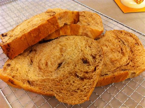 This link is to an external site that may or may not meet accessibility guidelines. Chocolate Hokkaido Milk Bread (Tangzhong method) - Little Miss Bento