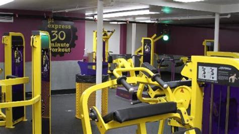 Gym In Queens Astoria Ny 30 33 Steinway St Planet Fitness