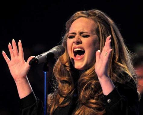 Adele Se Luce Cantando Cover De Las Spice Girls El Hit Guate Radio