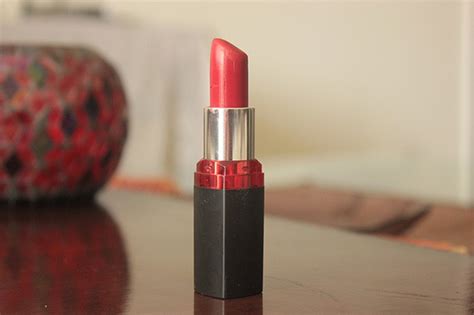 Maybelline Color Show Lipstick Bold Crimson Review Photos Swatches