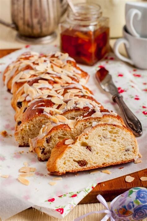 25 Best Sweet Bread Recipes Insanely Good