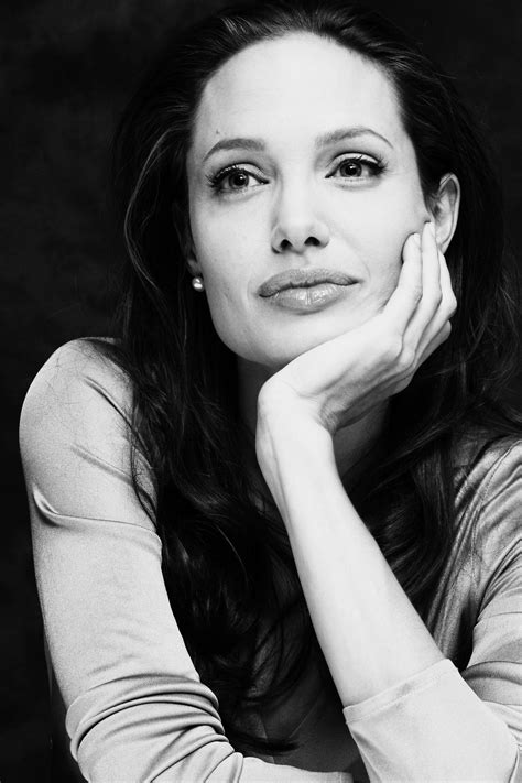 Pin By Nicole D On Angelina Jolie Black And Whites Angelina Jolie