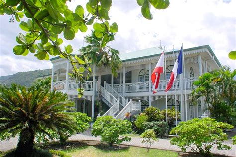Mairie De Paea à Larchitecture Coloniale Tahiti Tahiti Heritage